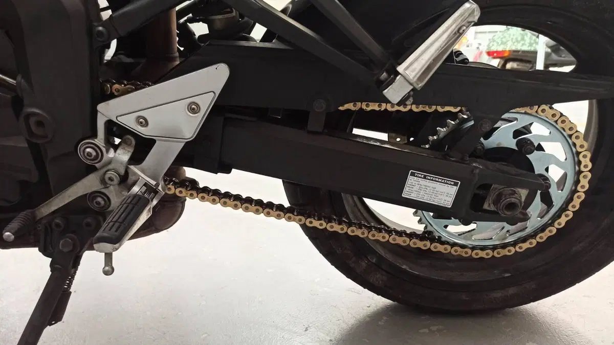 Yamaha FZ6 S2 (2007 - 11)  (3)