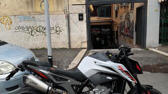 KTM 790 Duke L (2023 - 24) usata