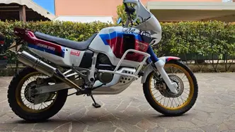 Honda AFRICA TWIN RD04 XRV 750 epoca