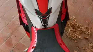 Yamaha YZF R6 (2006 - 07)  (5)