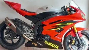 Yamaha YZF R6 (2006 - 07)  (12)