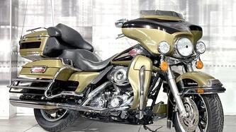 Harley-Davidson 1584 Electra Glide Ultra Classic (2007) - FLHTCU