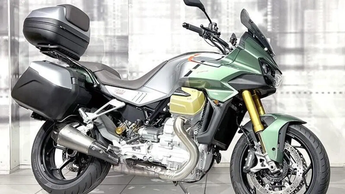 Moto Guzzi V100 Mandello S (2022 - 24) 