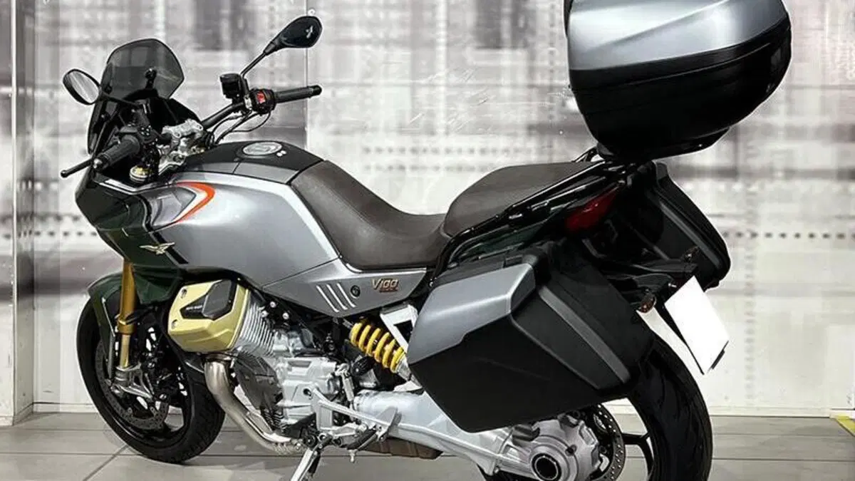 Moto Guzzi V100 Mandello S (2022 - 24)  (2)
