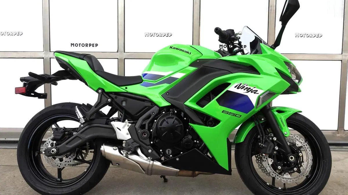 Kawasaki Ninja 650 (2025 - 26)  (2)