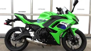 Kawasaki Ninja 650 (2025 - 26)  (2)
