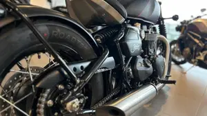 Triumph Bonneville Bobber 1200 (2026)  (6)