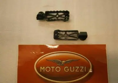 COPPIA PEDANE OFF ROAD V7 Moto Guzzi - Annuncio 9930627