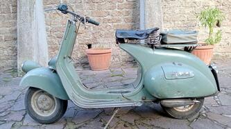 Piaggio Vespa 125 V15T "BACCHETTA  epoca