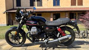 Moto Guzzi V7 Stone Special Edition (2022 - 25) 