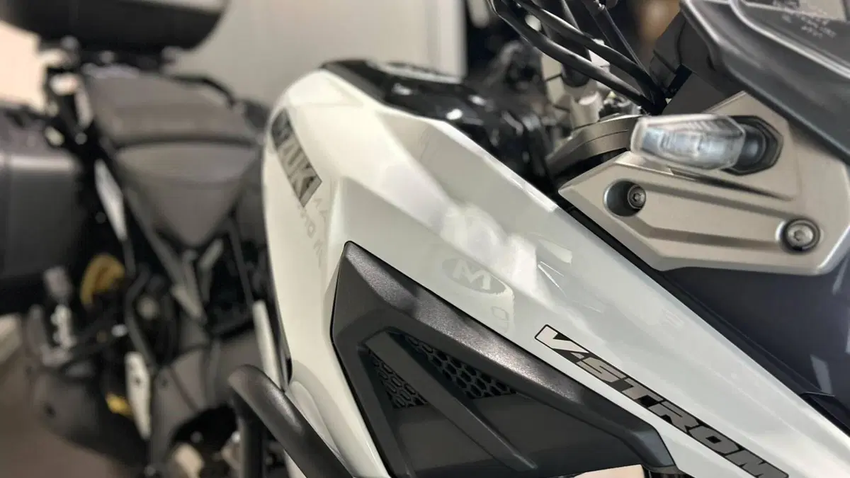 Suzuki V-Strom 1050XT (2020 - 23)  (10)