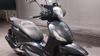 Piaggio Beverly 300 i.e. Police ABS-ASR (2017 - 20)