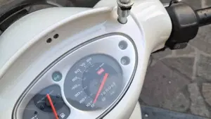 Aprilia Scarabeo 50 4t (2009 - 12)  (2)