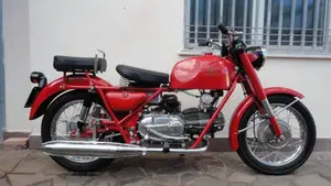 Moto Guzzi   (3)
