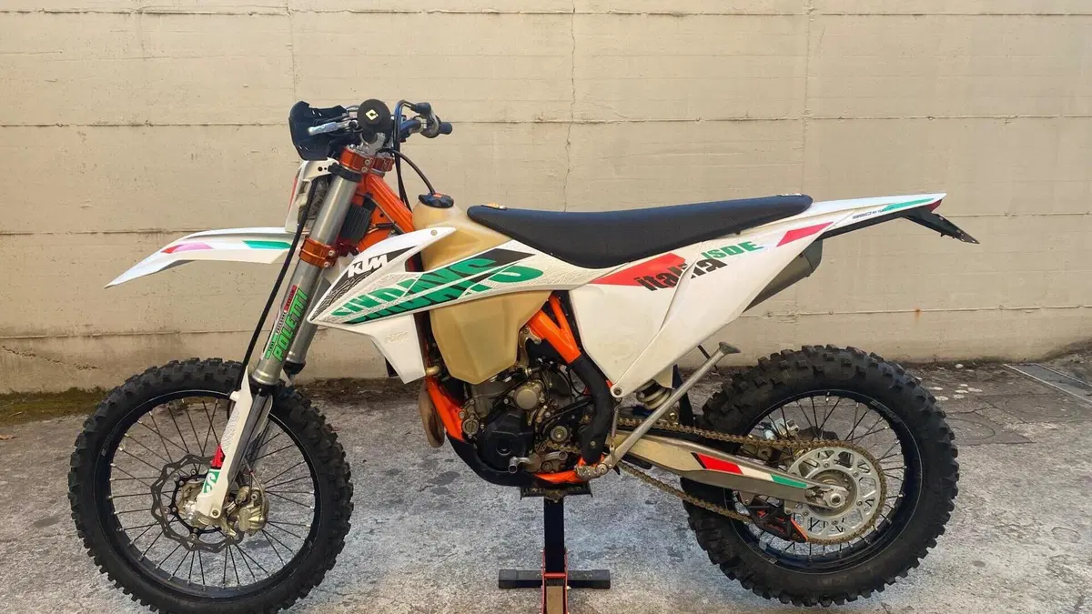 KTM 350 EXC-F Six Days (2021)  (2)