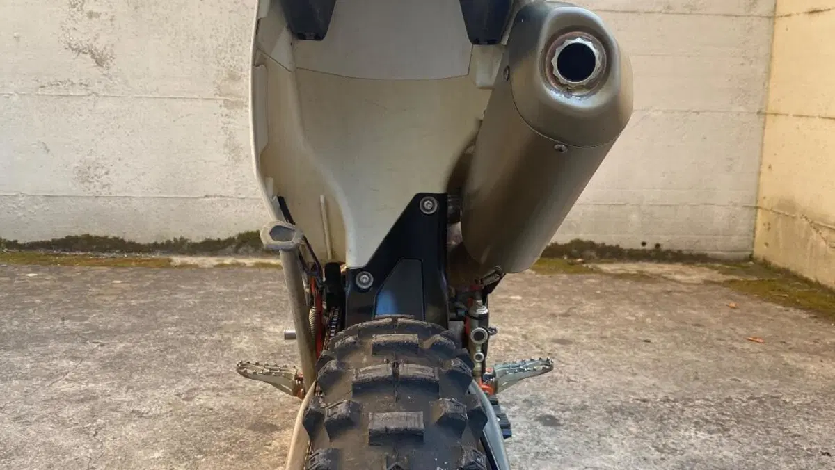 KTM 350 EXC-F Six Days (2021)  (7)