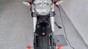 Ducati Monster 696 Plus (2007 - 14)  (8)