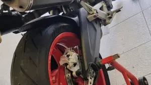 Ducati Monster 696 Plus (2007 - 14)  (3)