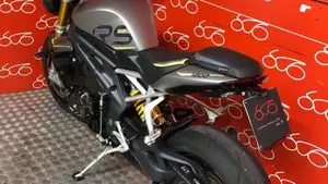 Triumph Speed Triple 1200 RS (2021 - 24)  (4)
