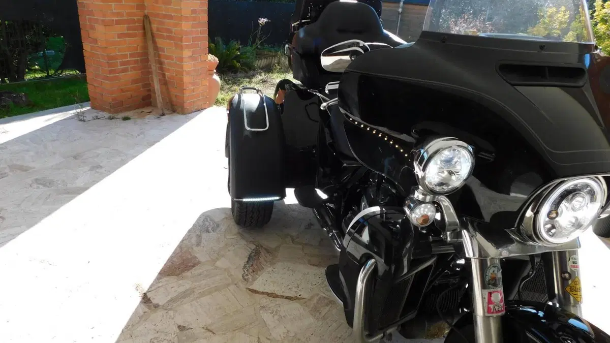 Harley-Davidson Tri Glide Ultra (2021 - 26)  (16)