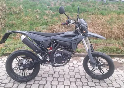 Betamotor RR 125 4T Motard T - X Special Edition (2025 - 26) - Annuncio 9932546