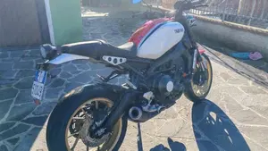 Yamaha XSR 900 ABS (2016 - 20)  (10)
