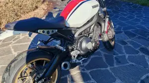 Yamaha XSR 900 ABS (2016 - 20)  (13)
