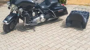 Harley-Davidson 1690 Electra Glide Ultra Limited (2010 - 13) - FLHTK  (6)