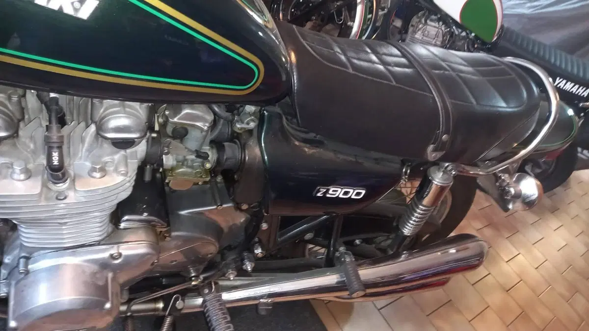 Kawasaki   (4)