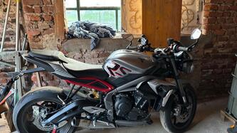 Triumph Street Triple 765 RS (2023 - 26) usata