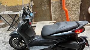 Piaggio Beverly 300 S ABS-ASR (2021 - 25) 