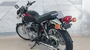 Kawasaki W 800 (2021 - 26)  (2)