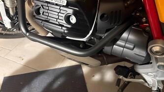 Moto Guzzi V85 TT Evocative Graphics (2021 - 23) usata
