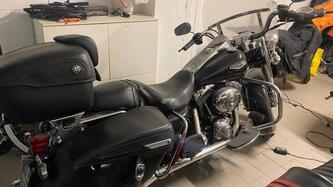 Harley-Davidson 1584 Road King Classic (2007 - 10) - FLHRC usata