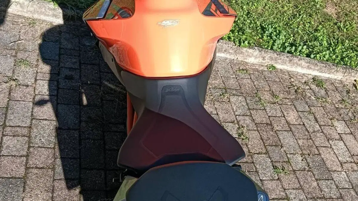 KTM 1290 Super Duke GT (2019 - 20)  (5)