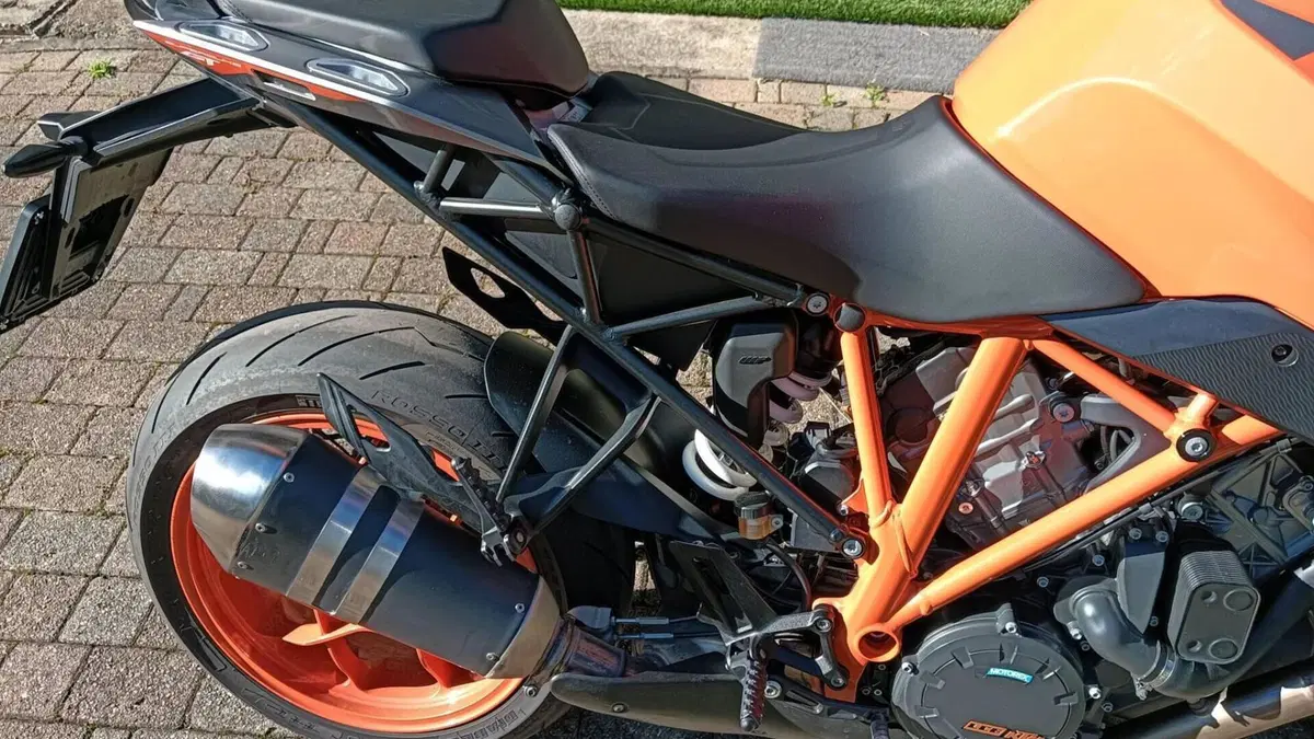 KTM 1290 Super Duke GT (2019 - 20)  (7)