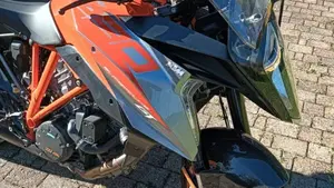KTM 1290 Super Duke GT (2019 - 20)  (14)