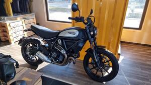 Ducati Scrambler 800 Icon Dark (2021 - 22) 