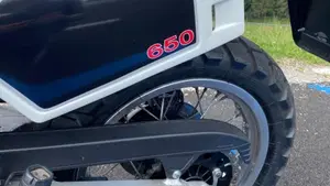 Cagiva Elefant 650  (2)