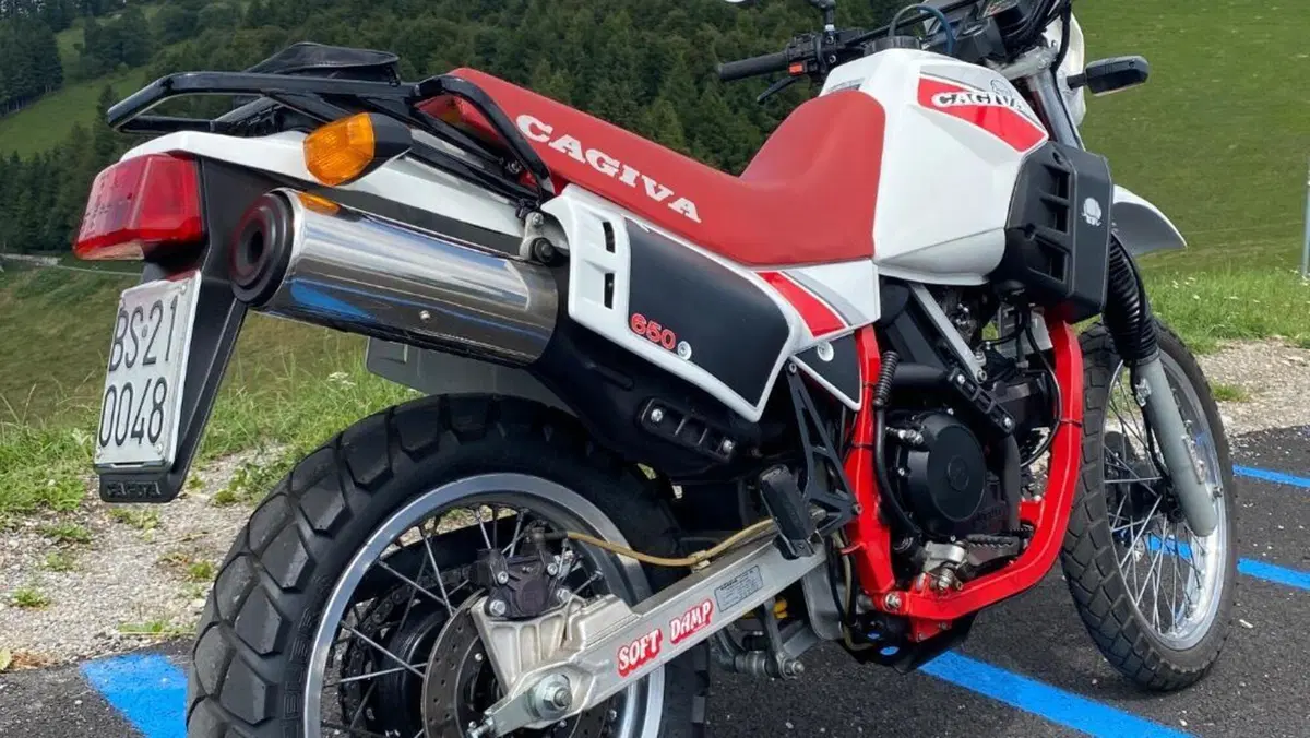 Cagiva Elefant 650  (7)