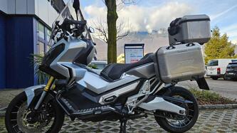 Honda X-ADV 750 (2017) usata