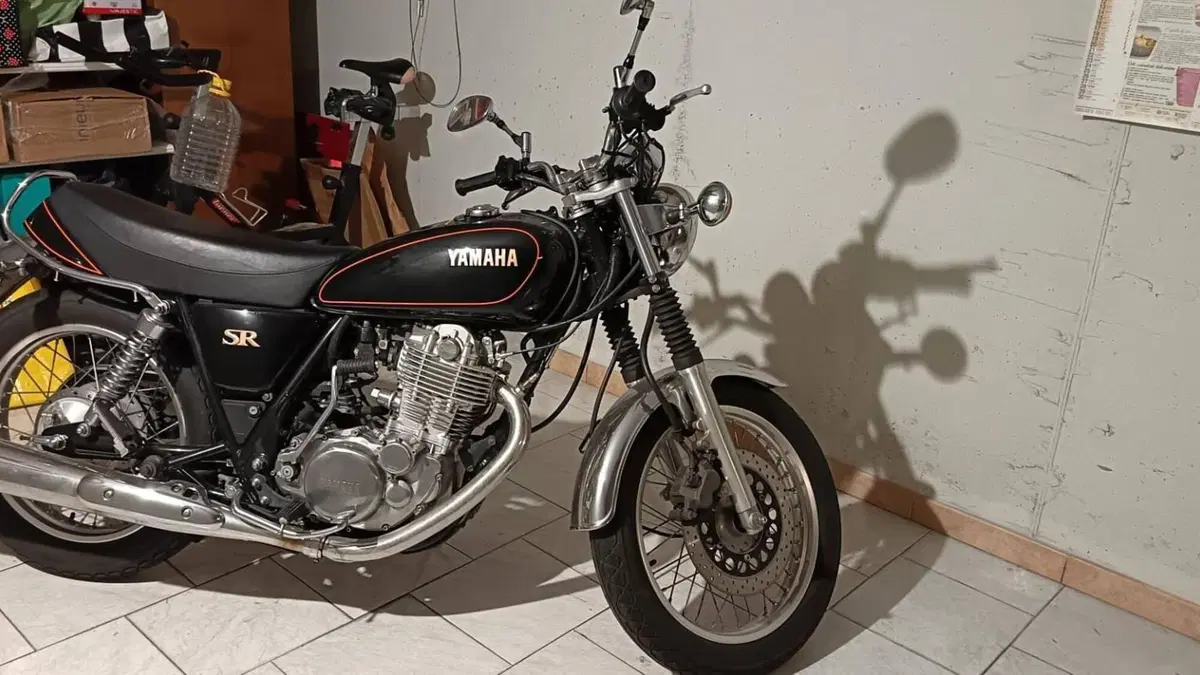 Yamaha SR 400 (2013 - 17) 