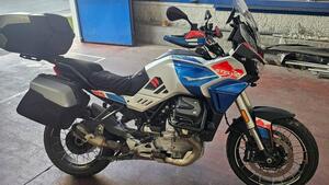 Moto Guzzi Stelvio Duecento Tributo (2025 - 26) 