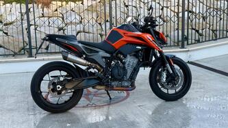 KTM 790 Duke L (2023 - 24) usata