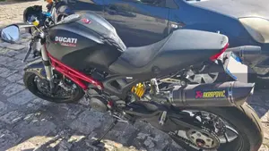 Ducati Monster 796 (2010 - 13)  (4)
