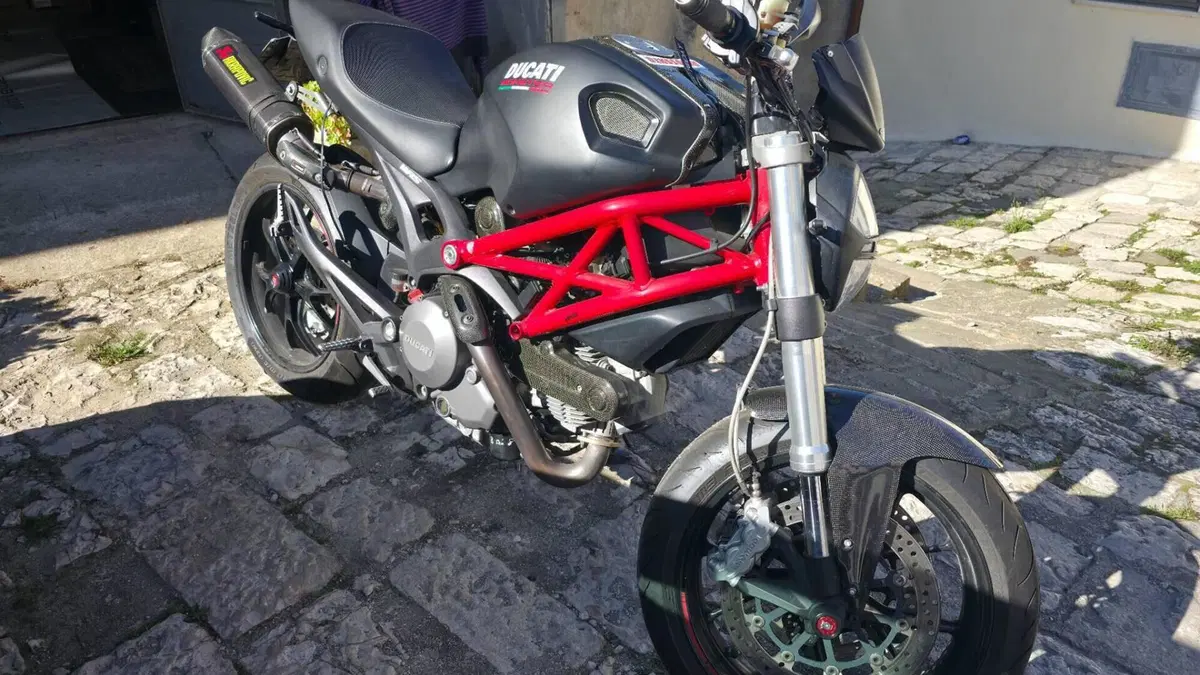 Ducati Monster 796 (2010 - 13) 
