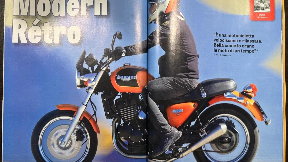 Triumph Thunderbird 900 Sport (2003 - 04)  (2)