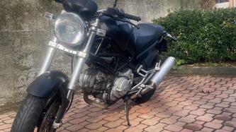 Ducati Monster 600 Dark (1998 - 01) usata
