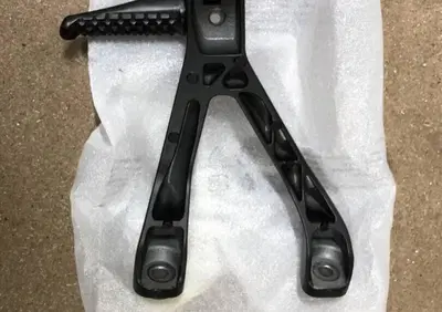PEDANA POSTERIORE SINISTRA PER HONDA CBR 1000 RR-R - Annuncio 9934265