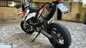 KTM 690 SMC (2008- 11)  (4)